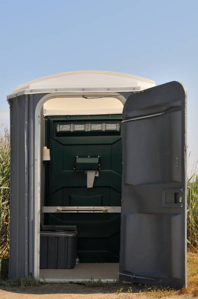 Best Sanitation services for porta potties  in North Zanesville, OH